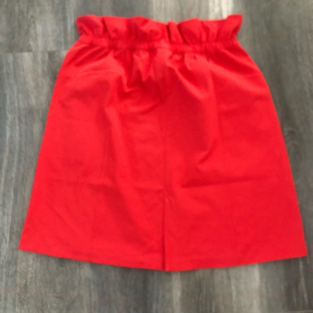 Lululemon size 12 skirt